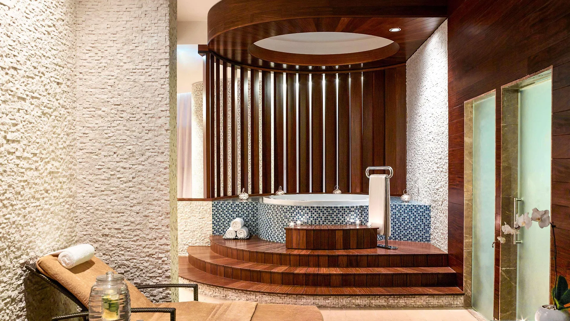 Swissotel Living Al Ghurair Dubai - Deira & Creek - Apartments Aparthotel